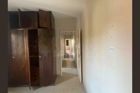 Casa à venda com 3 quartos, 180m² em Campo Grande, São Paulo