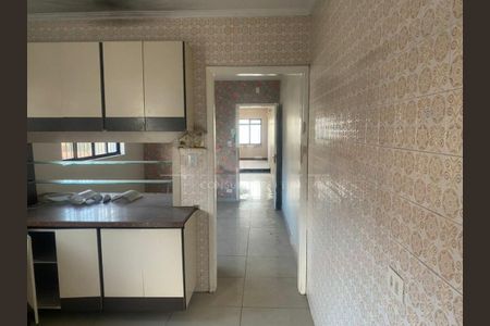 Casa à venda com 3 quartos, 180m² em Campo Grande, São Paulo