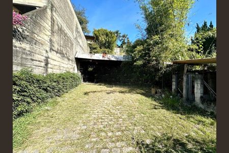 Casa à venda com 5 quartos, 350m² em Morumbi, São Paulo