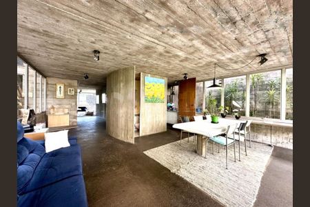 Casa à venda com 5 quartos, 350m² em Morumbi, São Paulo