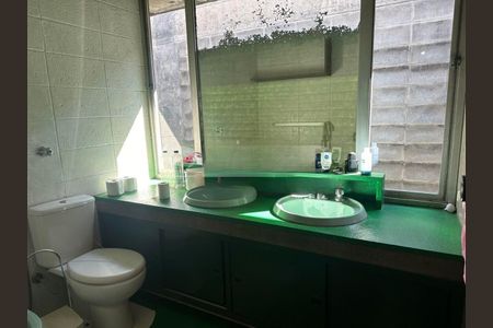 Casa à venda com 5 quartos, 350m² em Morumbi, São Paulo