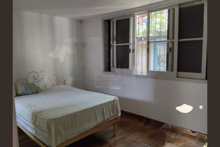 Casa à venda com 3 quartos, 156m² em Cidade Dutra, São Paulo