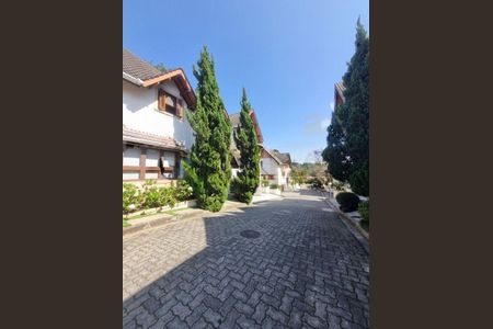 Casa à venda com 446m², 4 quartos e 4 vagas