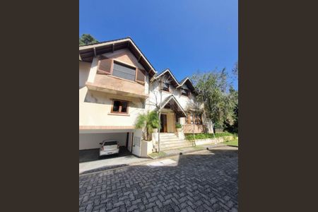 Casa à venda com 446m², 4 quartos e 4 vagas