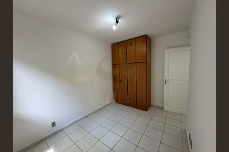 Apartamento à venda com 77m², 3 quartos e sem vaga