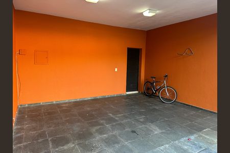 Casa de condomínio à venda com 290m², 3 quartos e 2 vagasGaragem