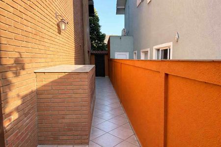 Casa de condomínio à venda com 290m², 3 quartos e 2 vagas Casa de condomínio à venda com 290m², 3 quartos e 2 vagasÁrea externa