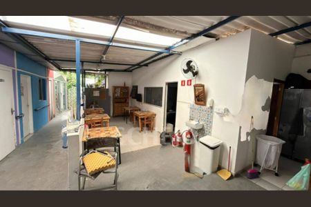 Casa à venda com 273m², 6 quartos e sem vaga