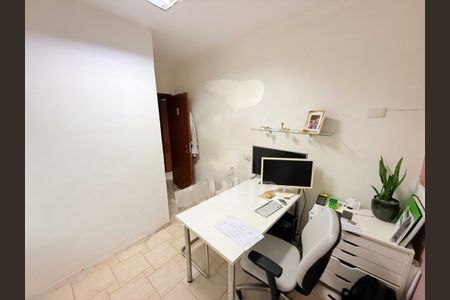 Casa à venda com 3 quartos, 150m² em Vila Arriete, São Paulo
