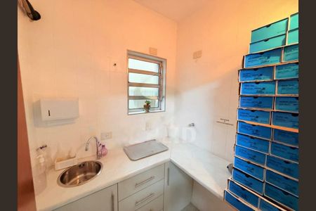 Casa à venda com 3 quartos, 150m² em Vila Arriete, São Paulo