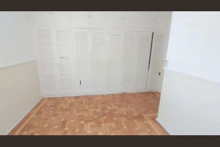 Casa à venda com 3 quartos, 108m² em Vila Marari, São Paulo