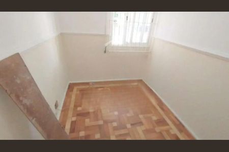 Casa à venda com 108m², 3 quartos e 2 vagas