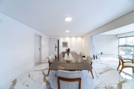 Apartamento à venda com 3 quartos, 121m² em Vila Sofia, São Paulo
