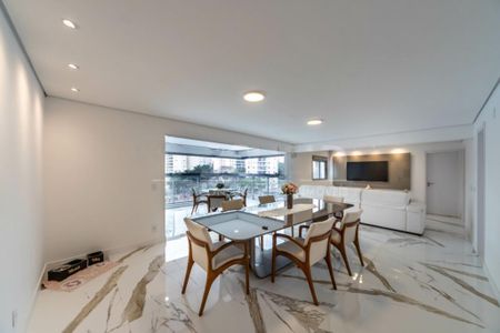 Apartamento à venda com 121m², 3 quartos e 2 vagas