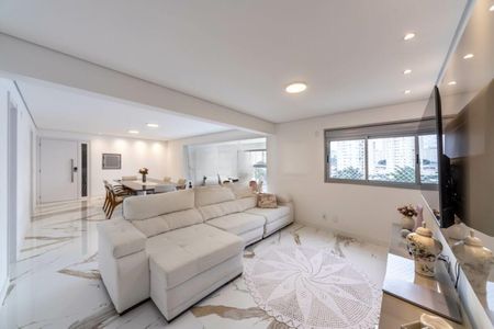 Apartamento à venda com 3 quartos, 121m² em Vila Sofia, São Paulo