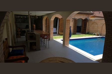 Casa à venda com 3 quartos, 252m² em Jardim Prudência, São Paulo