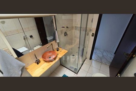 Casa à venda com 3 quartos, 252m² em Jardim Prudência, São Paulo
