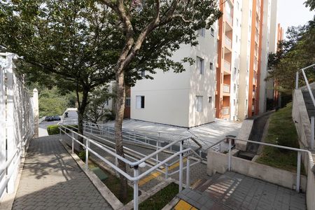 Apartamento para alugar com 51m², 2 quartos e 1 vaga Apartamento para alugar com 51m², 2 quartos e 1 vagaRampas