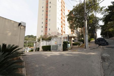 Apartamento para alugar com 51m², 2 quartos e 1 vaga Apartamento para alugar com 51m², 2 quartos e 1 vagaFachada