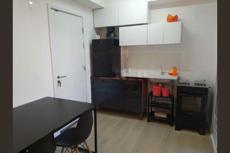 Apartamento à venda com 30m², 1 quarto e sem vaga