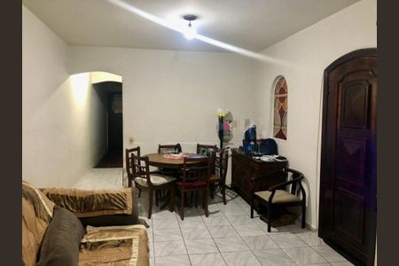 Casa à venda com 4 quartos, 180m² em Campininha, São Paulo