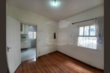 Casa à venda com 3 quartos, 300m² em Vila Alexandria, São Paulo