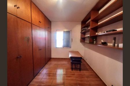 Casa à venda com 3 quartos, 300m² em Vila Alexandria, São Paulo