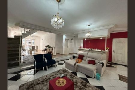 Casa à venda com 3 quartos, 180m² em Vila Almeida, São Paulo