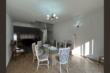 Casa à venda com 3 quartos, 180m² em Vila Almeida, São Paulo