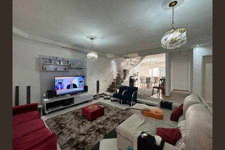 Casa à venda com 3 quartos, 180m² em Vila Almeida, São Paulo