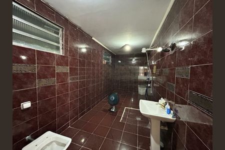 Casa à venda com 180m², 3 quartos e 8 vagas