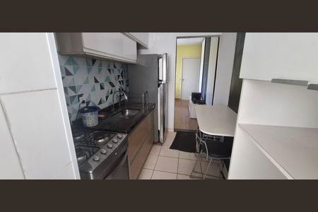 Apartamento para alugar com 50m², 2 quartos e 1 vaga Apartamento para alugar com 50m², 2 quartos e 1 vagaCozinha e Área de Serviço