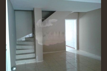 Casa à venda com 3 quartos, 110m² em Jardim Anhanguera, São Paulo