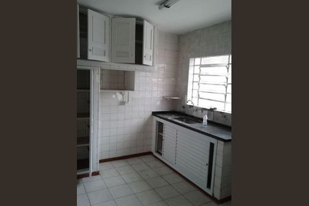 Casa à venda com 3 quartos, 110m² em Jardim Anhanguera, São Paulo