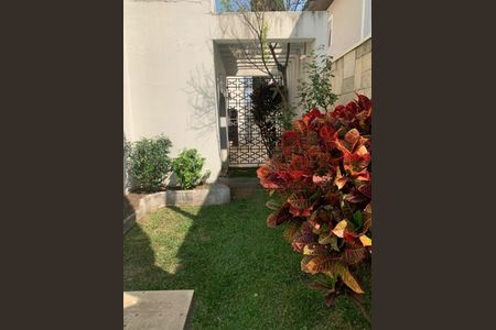 Casa à venda com 4 quartos, 380m² em Jardim Santa Helena, São Paulo