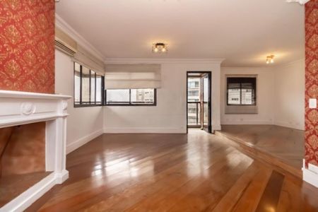 Apartamento à venda com 157m², 3 quartos e 3 vagas