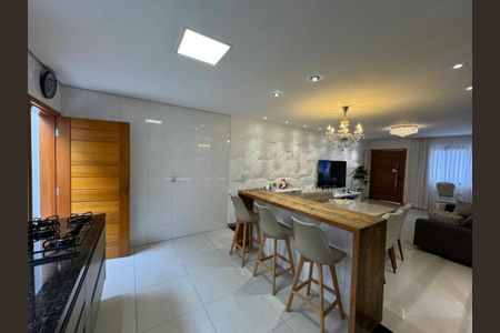 Casa à venda com 135m², 3 quartos e 2 vagas
