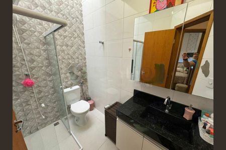 Casa à venda com 135m², 3 quartos e 2 vagas
