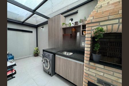 Casa à venda com 135m², 3 quartos e 2 vagas