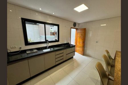 Casa à venda com 135m², 3 quartos e 2 vagas