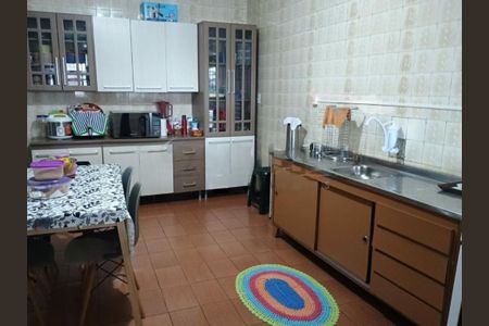 Casa à venda com 3 quartos, 358m² em Jardim Presidente, São Paulo