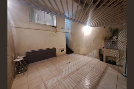 Casa à venda com 3 quartos, 268m² em Jardim da Gloria, São Paulo