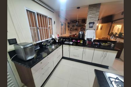 Casa à venda com 3 quartos, 268m² em Jardim da Gloria, São Paulo