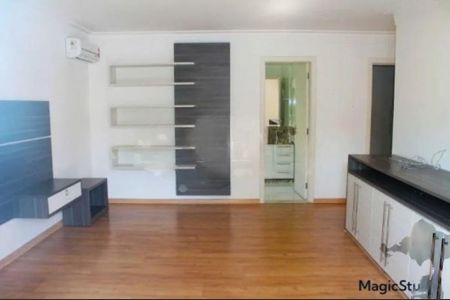 Casa à venda com 4 quartos, 1000m² em Interlagos, São Paulo