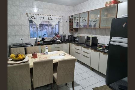 Casa à venda com 2 quartos, 190m² em Campo Grande, São Paulo
