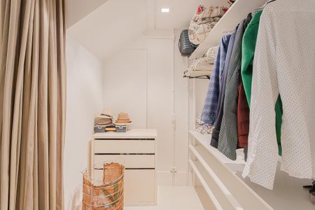 Apartamento à venda com 186m², 2 quartos e 3 vagasCloset da suíte 1