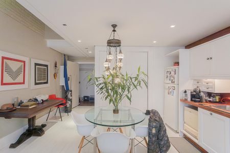 Apartamento à venda com 186m², 2 quartos e 3 vagasCozinha