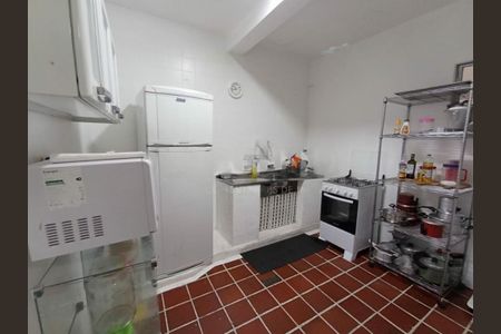 Casa à venda com 99m², 2 quartos e 2 vagas