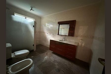 Casa à venda com 320m², 4 quartos e 5 vagas