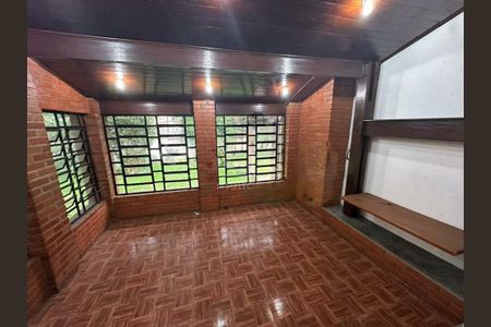 Casa à venda com 320m², 4 quartos e 5 vagas
